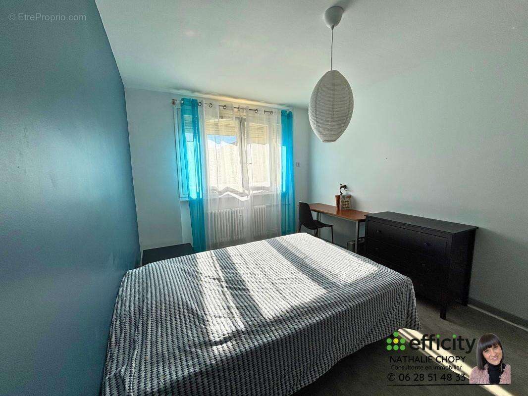 Appartement à LE CHAMBON-FEUGEROLLES