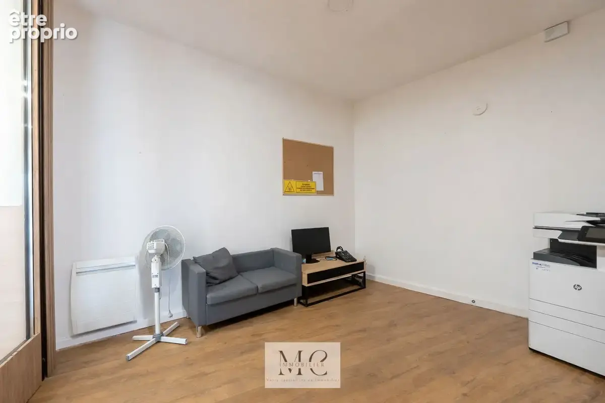 Local commercial avec hangar de 120 m2   Centre de Barlin - photo 5