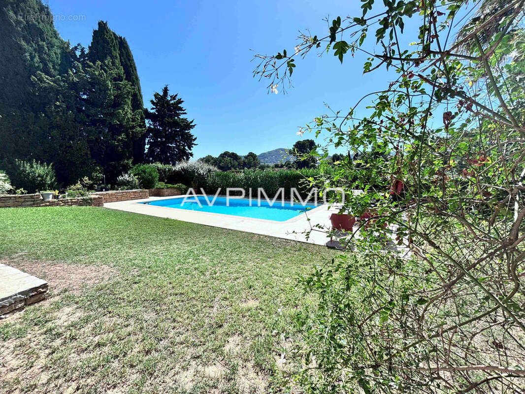 Saint-cyr-sur-mer   maison avec piscine a proximité  du village - photo 6