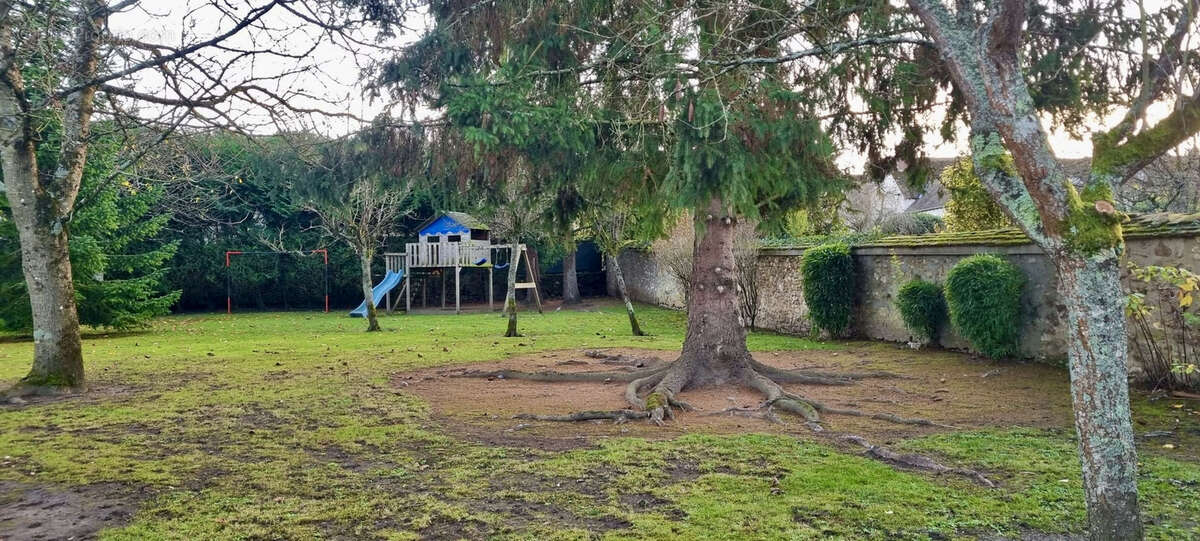 Maison à CHALAUTRE-LA-GRANDE