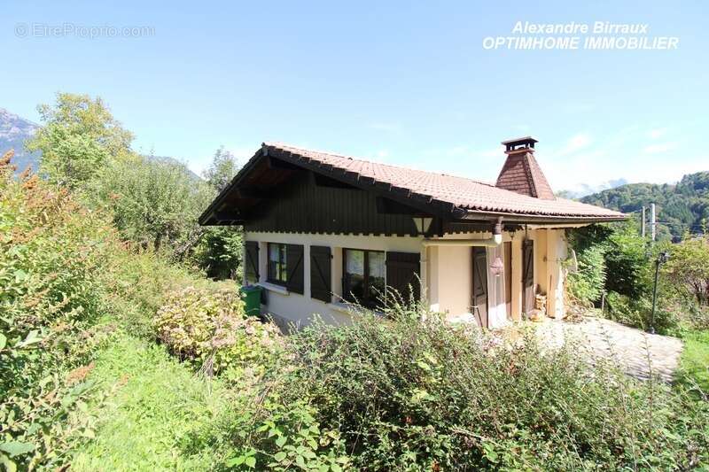 Maison à CHATILLON-SUR-CLUSES