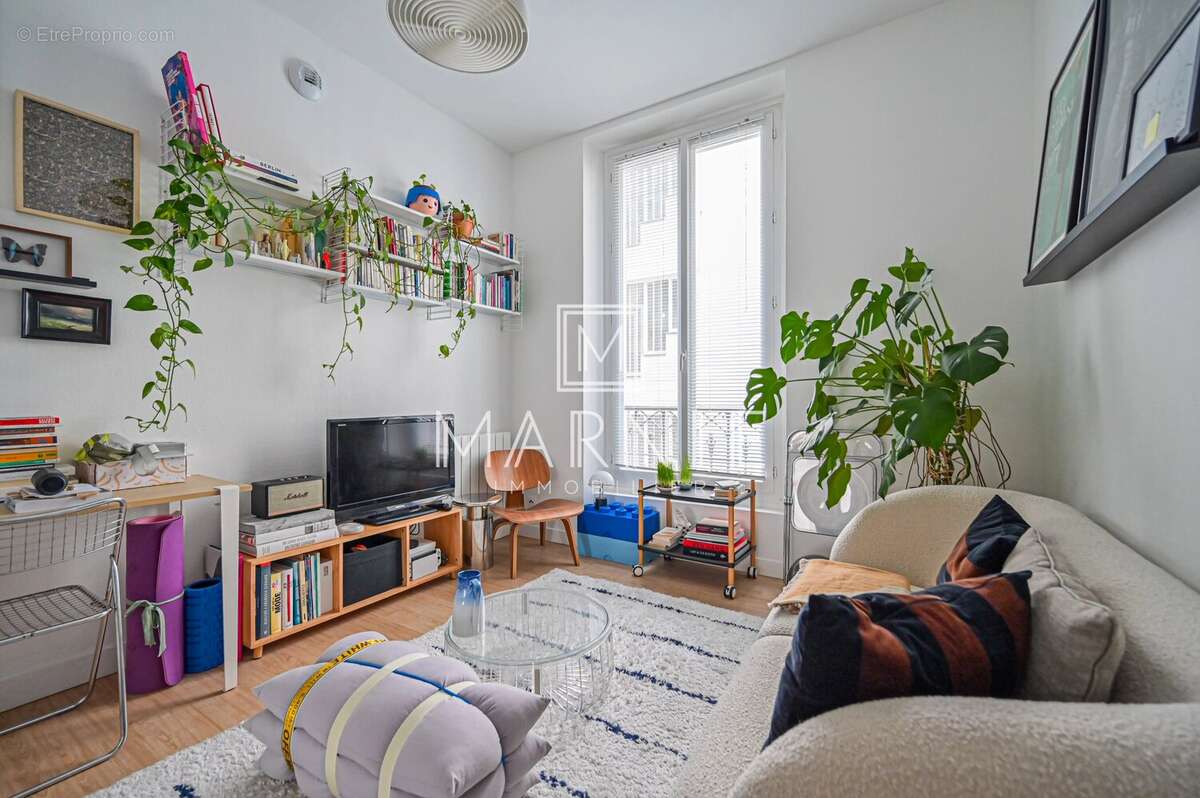 Appartement à PARIS-17E