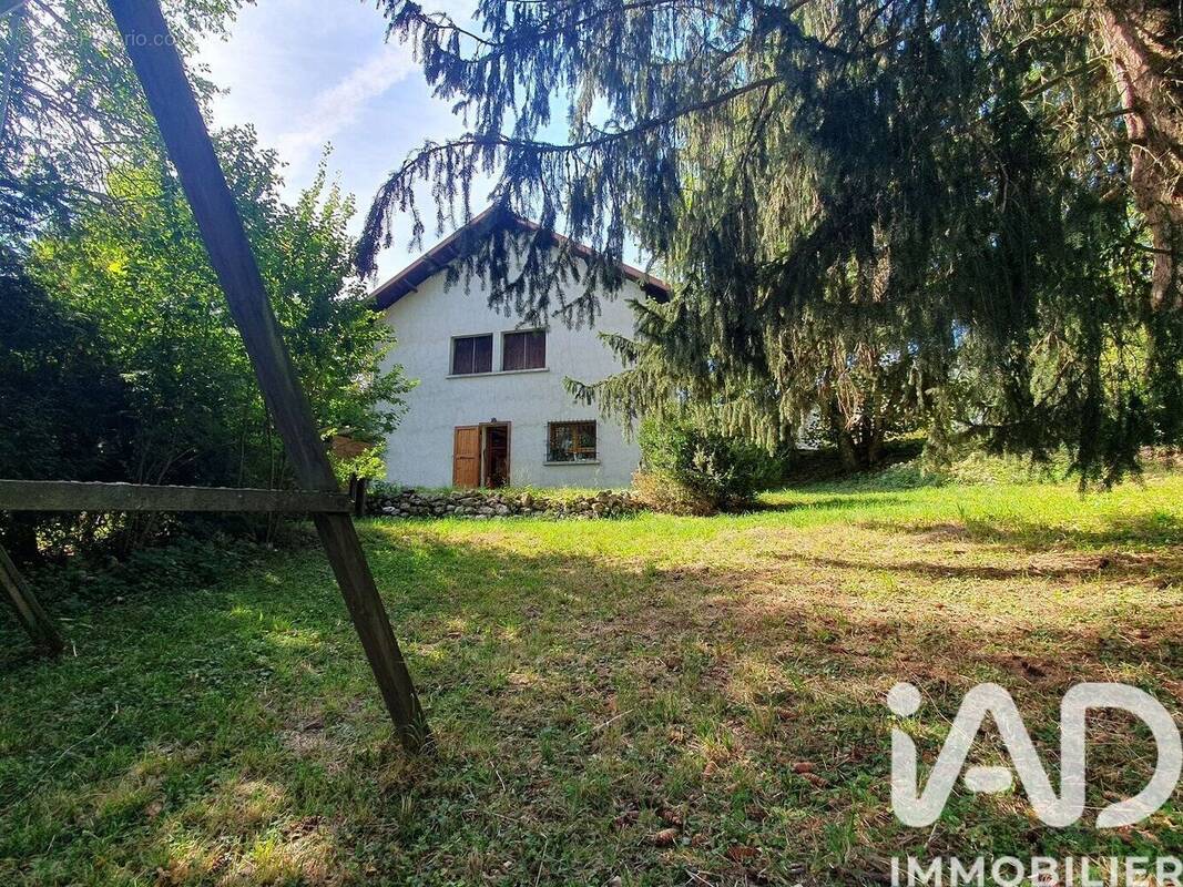 Photo 1 - Maison à LA TERRASSE