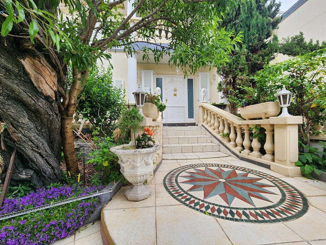 Maison à COLOMBES