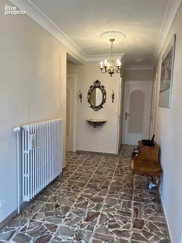 Maison familiale de 110 m2 sur un terrain de plus de 2 000 m2   Corbas - photo 9
