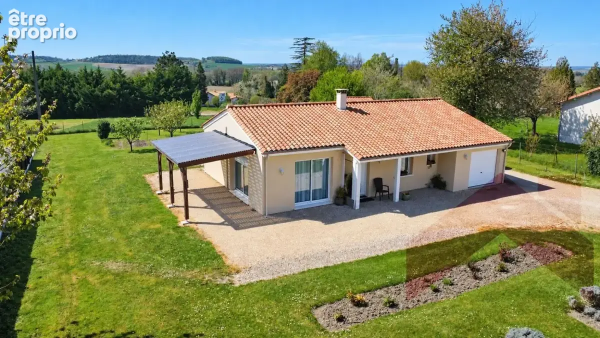 RIBÉRAC – Plain-pied lumineux, terrain clos et deux garages - photo 3