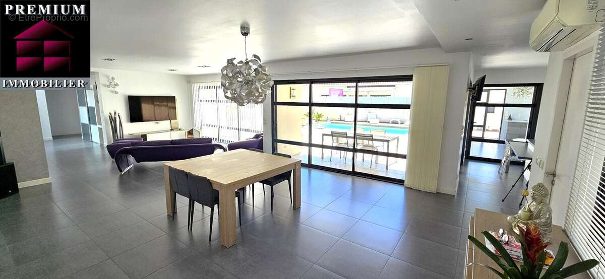 Maison à SAINT-ESTEVE