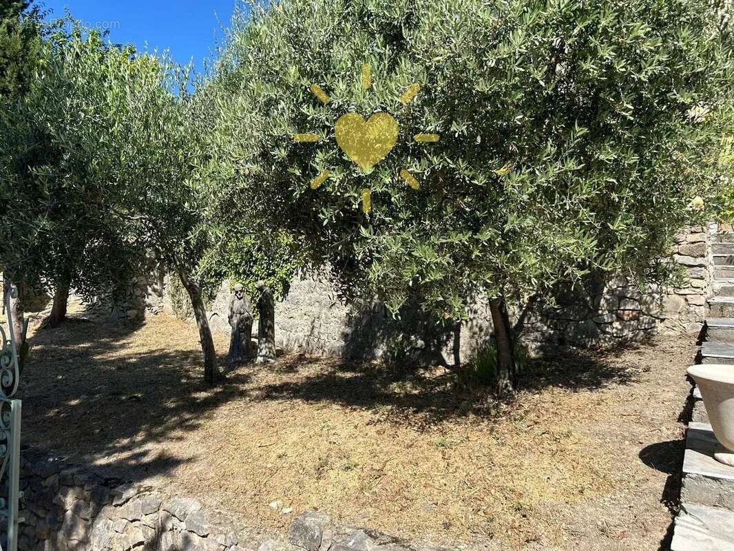 BARGEMON : Belle villa à pied du village avec piscine - photo 37
