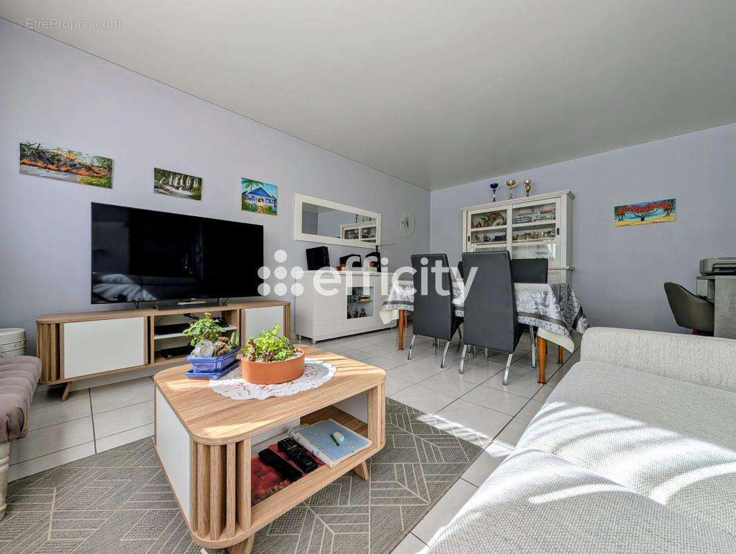 Appartement à ENGHIEN-LES-BAINS