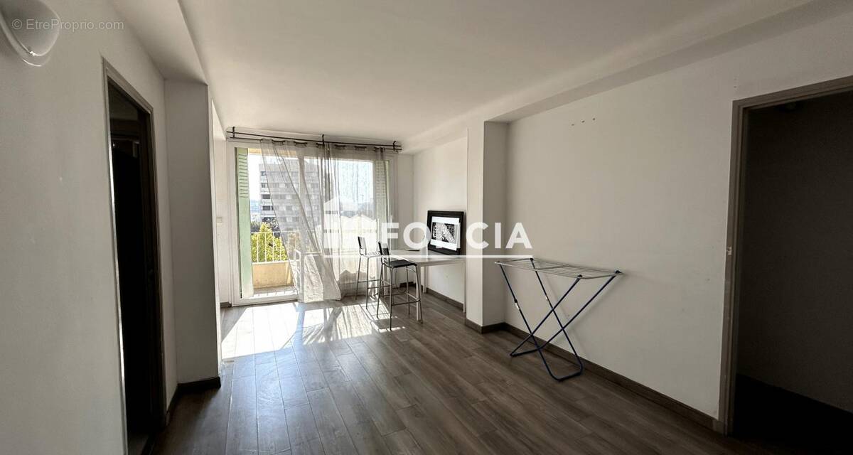 Appartement à MARSEILLE-14E
