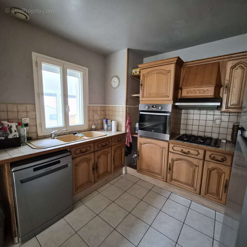 Maison d&amp;#039;habitation de 86m² 4 - Maison à LAIGNEVILLE