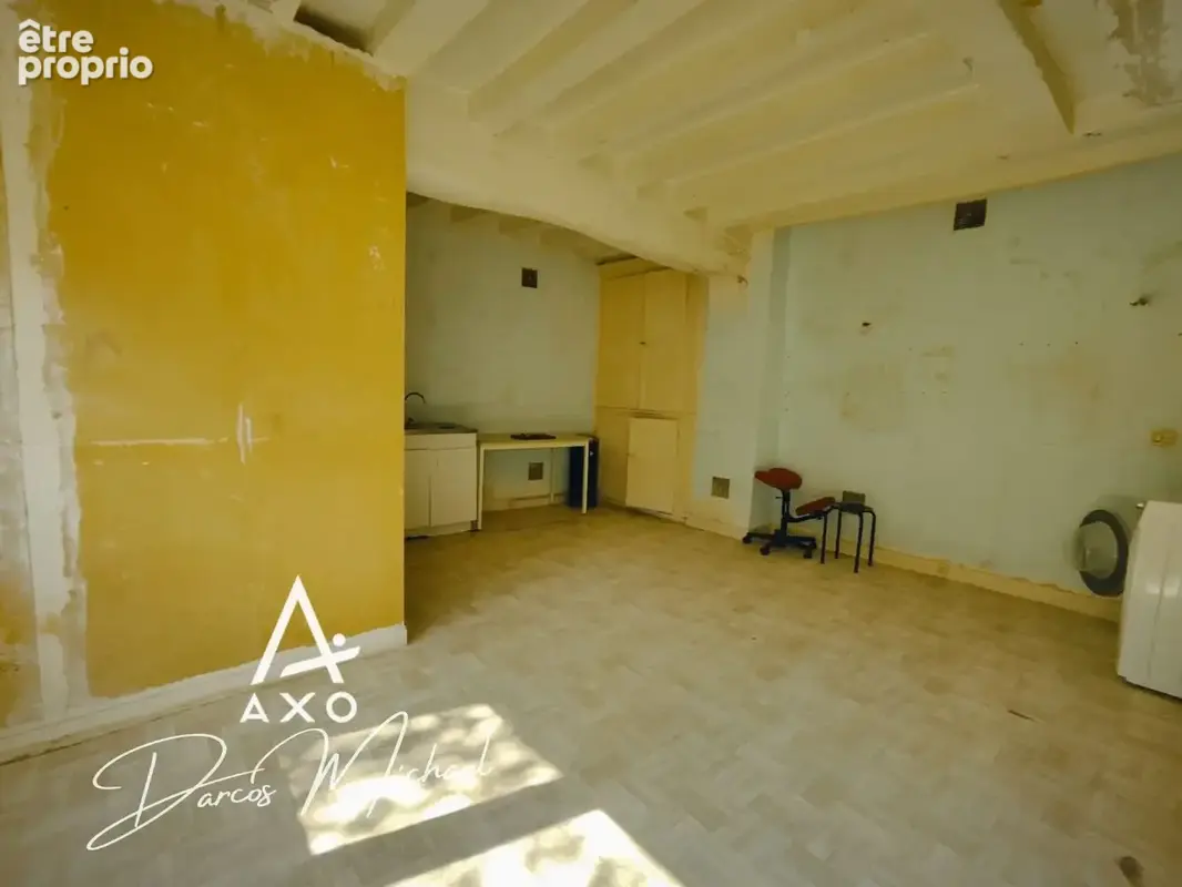 Immeuble de caractère  ~375 m²  Maison principale, 3 appartements loués, local professionnel  Beaufort-en-Anjou - photo 10