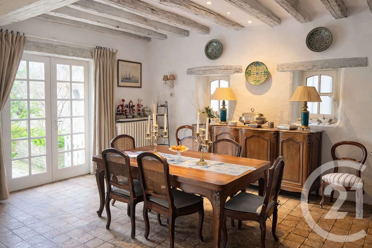 Maison 230 m² à Bercheres-Sur-Vesgre  - photo 2