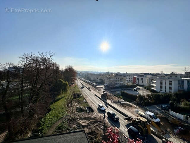 Appartement à FERNEY-VOLTAIRE