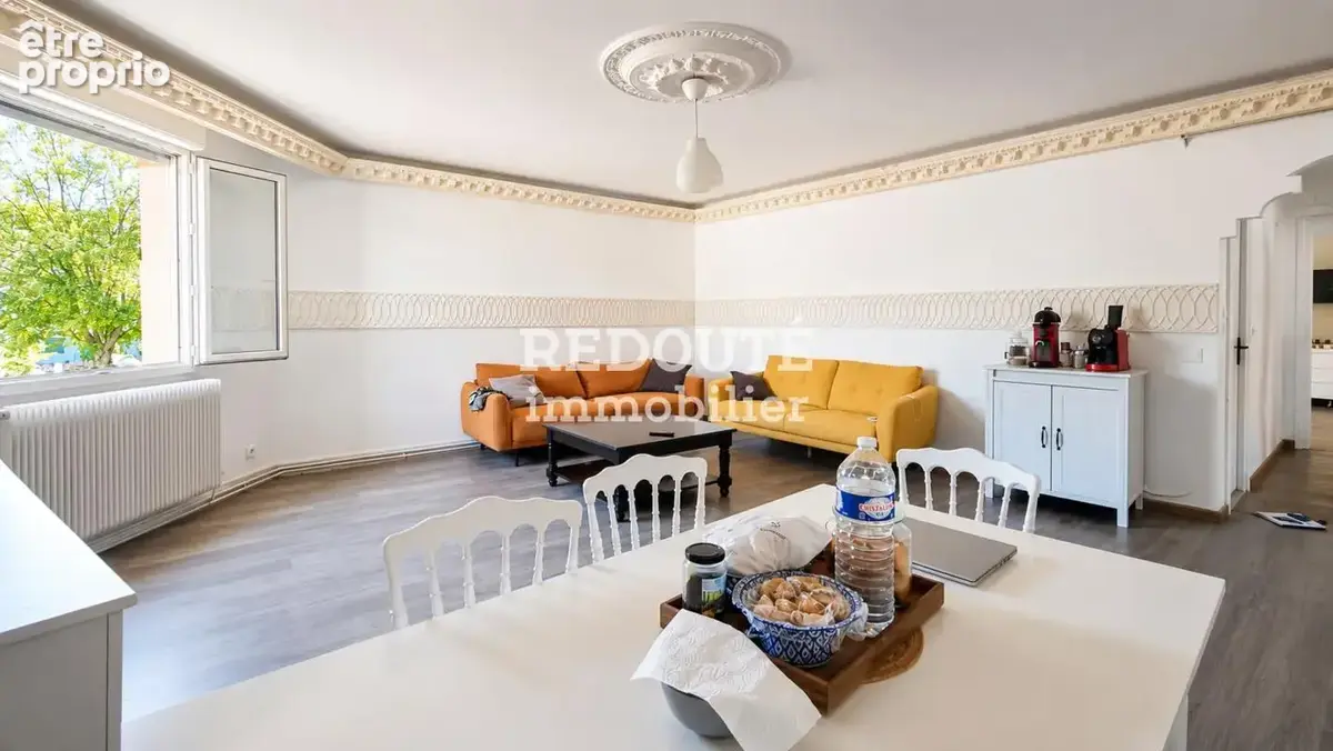 Murs à vendre d'un local commercial avec maison privative - photo 11
