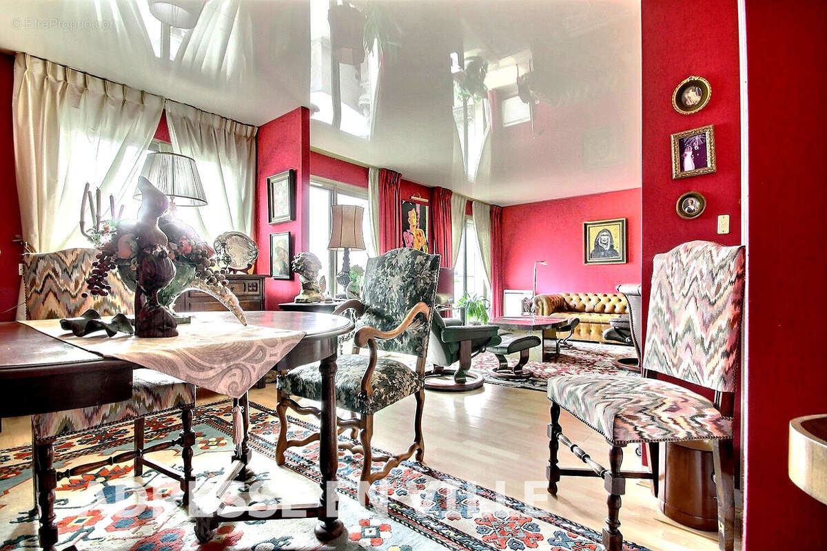 Appartement à LEVALLOIS-PERRET