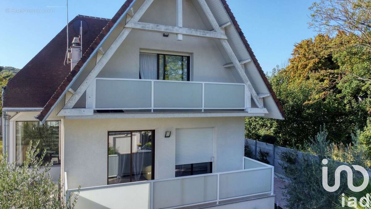 Photo 3 - Maison à VAUJOURS