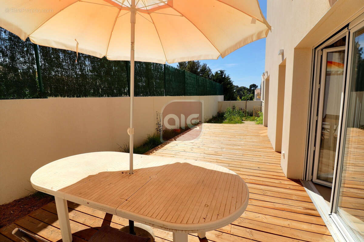Appartement à LE CRES