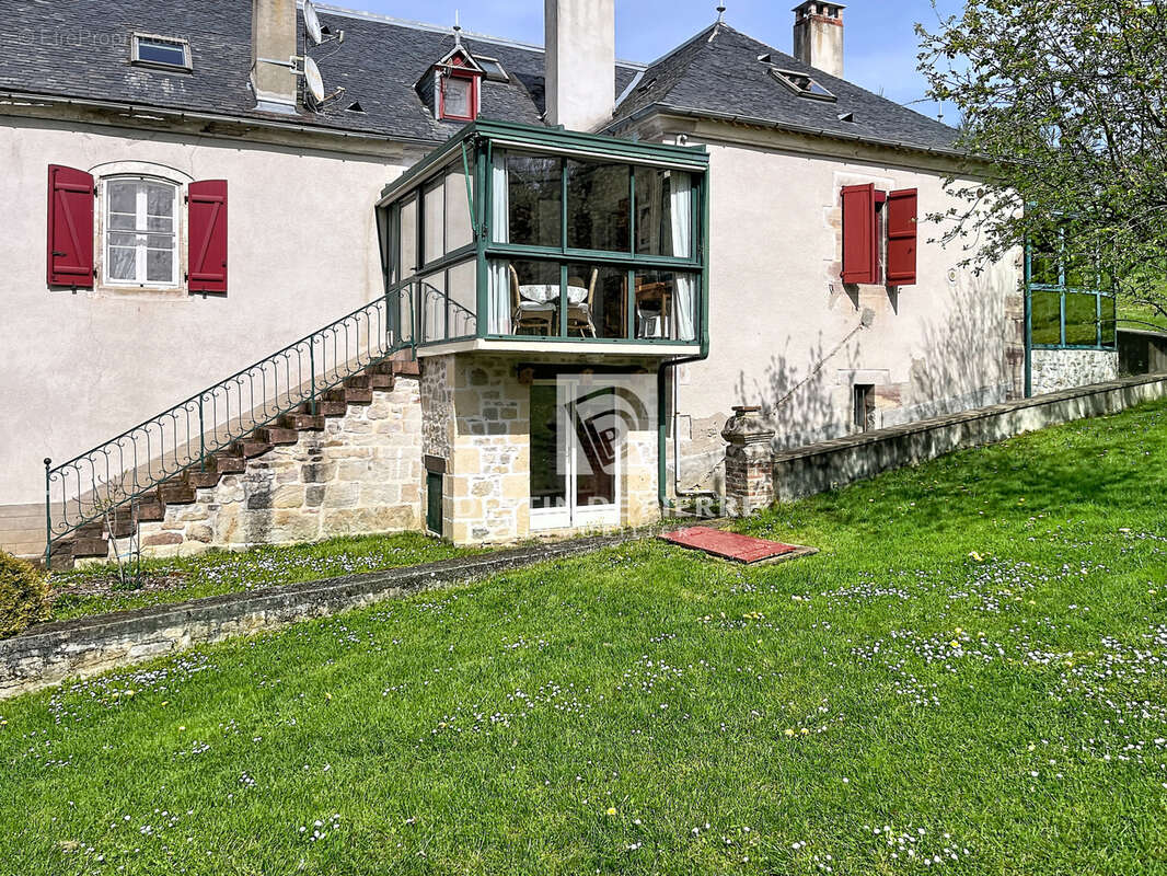 Maison à BILLAC