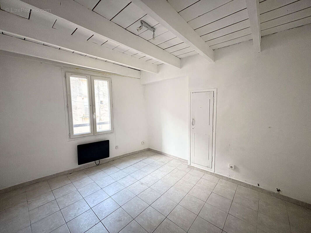 Immeuble de rapport - 2 app 120m2 + local commercial 100m2 - photo 7