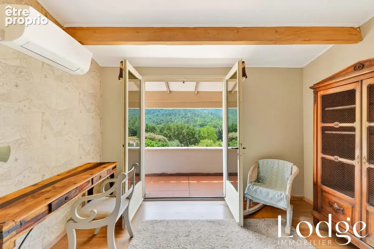 Maison 295 m² à Vauvenargues  - photo 9