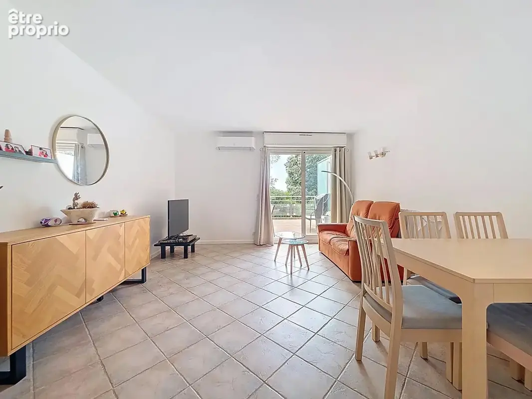 Appartement à LE CANNET