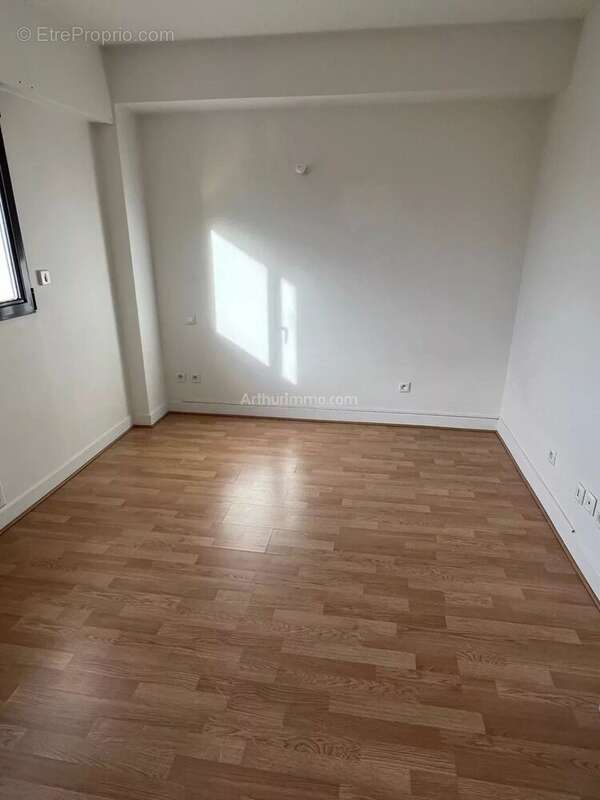 Appartement à NANTERRE