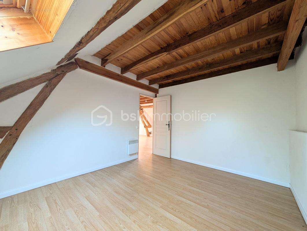 Charme & Authenticité : Magnifique Longère de 184 m² sur 880 m² de terrain - photo 18