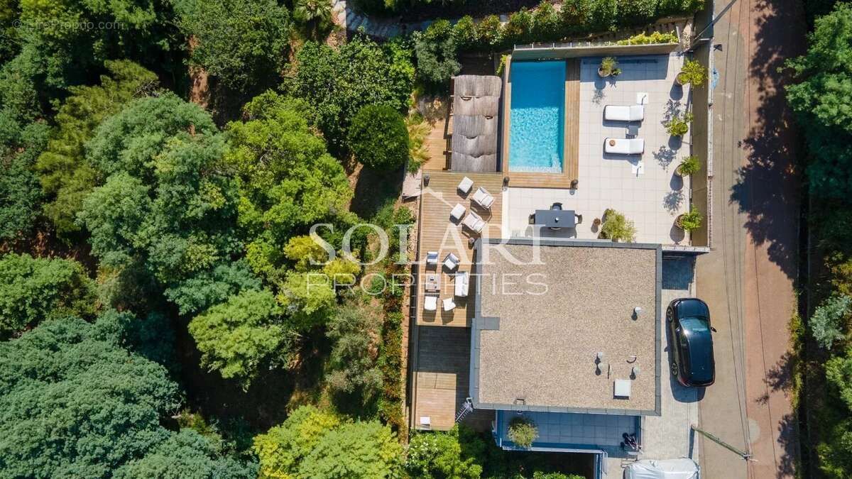 Maison à THEOULE-SUR-MER