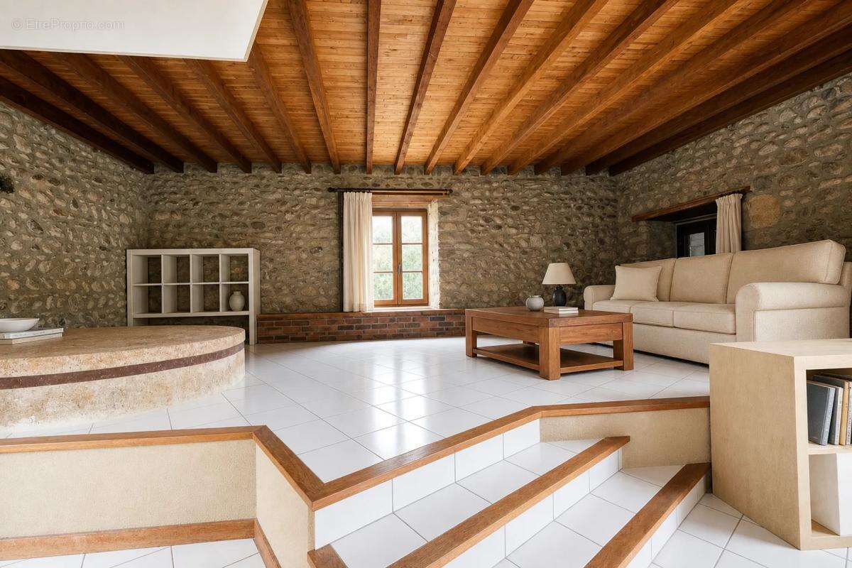 Maison à OZON