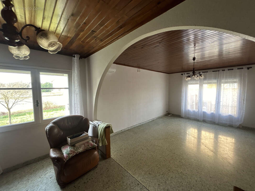 Maison à LEZIGNAN-CORBIERES