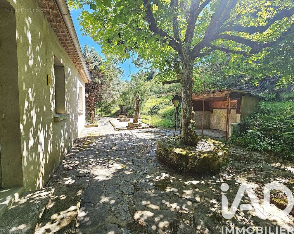 Photo 2 - Maison à PRIVAS