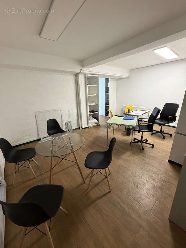 Commerce à MARSEILLE-3E