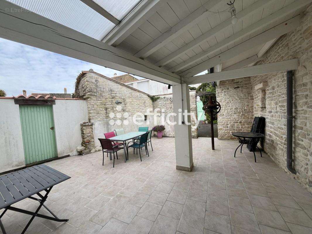 Maison à LE BOIS-PLAGE-EN-RE