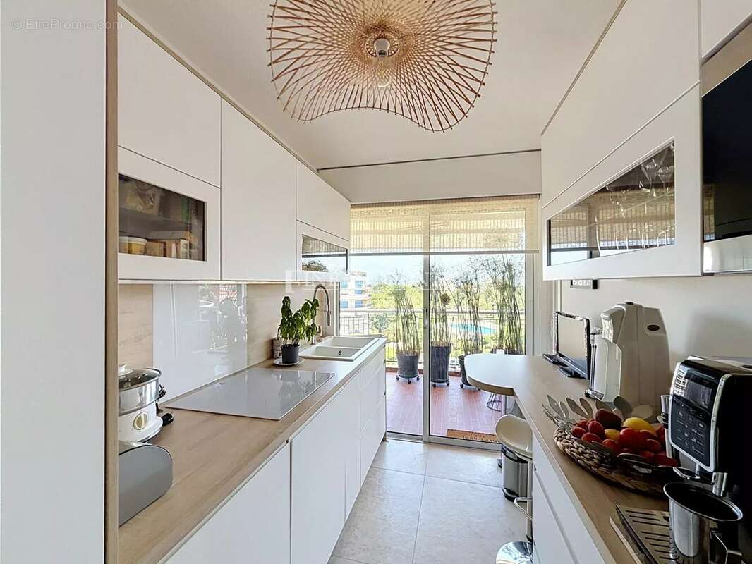 Appartement à MANDELIEU-LA-NAPOULE