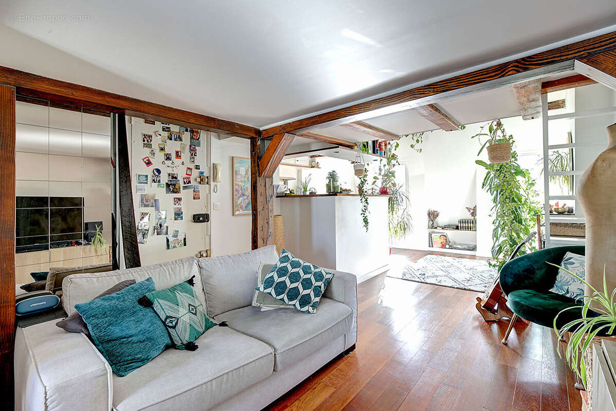 Appartement à PARIS-18E