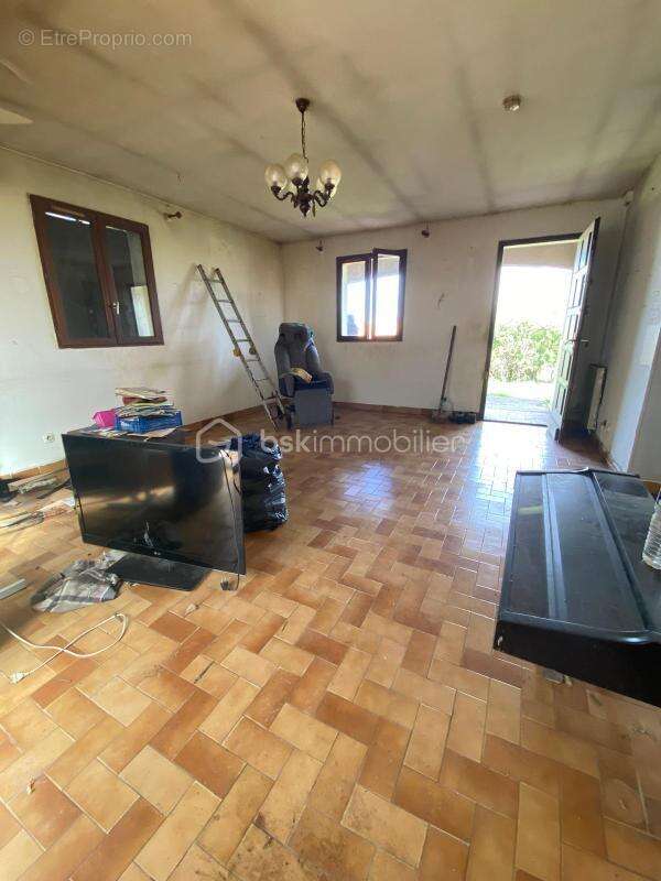 Maison à SUSSARGUES