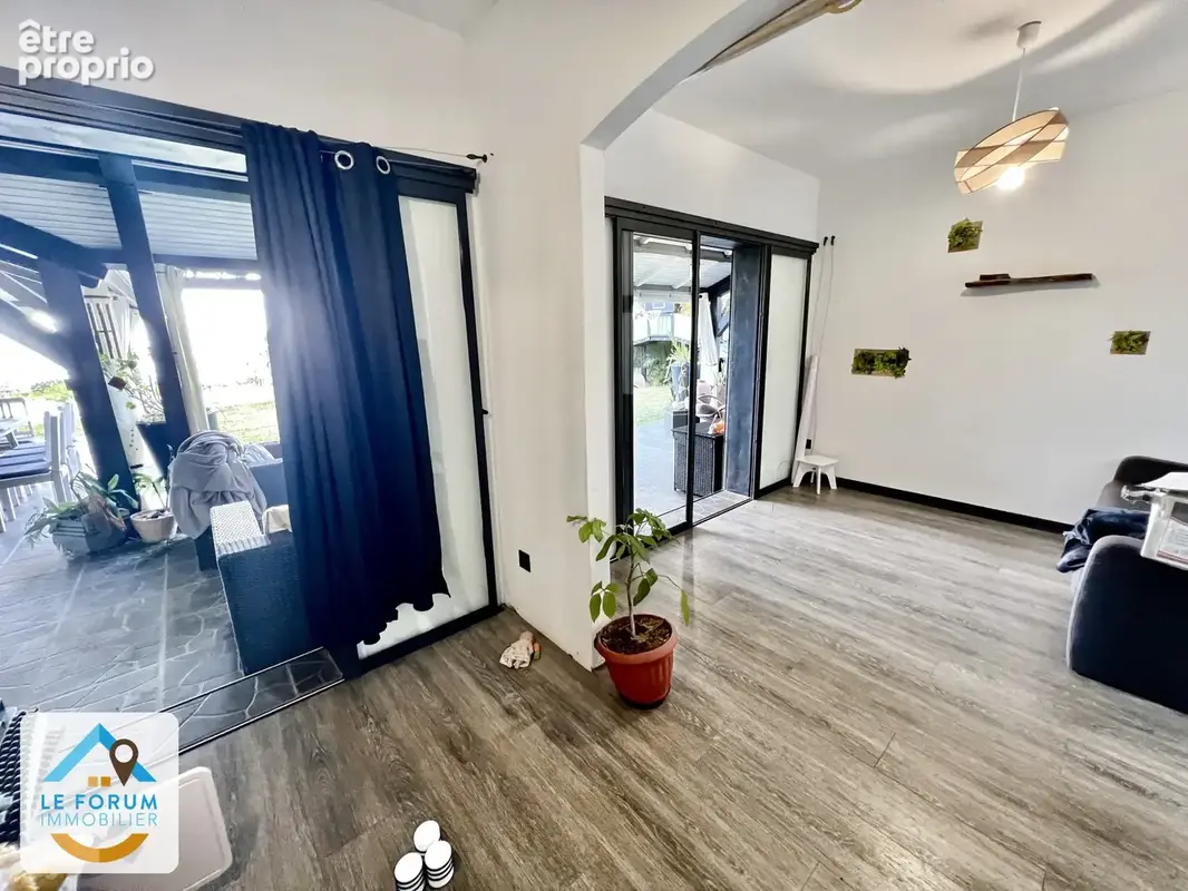 Tampon 97430 - villa f6 avec piscine - fonctionnelle - varangue - vue degagee littoral - photo 8