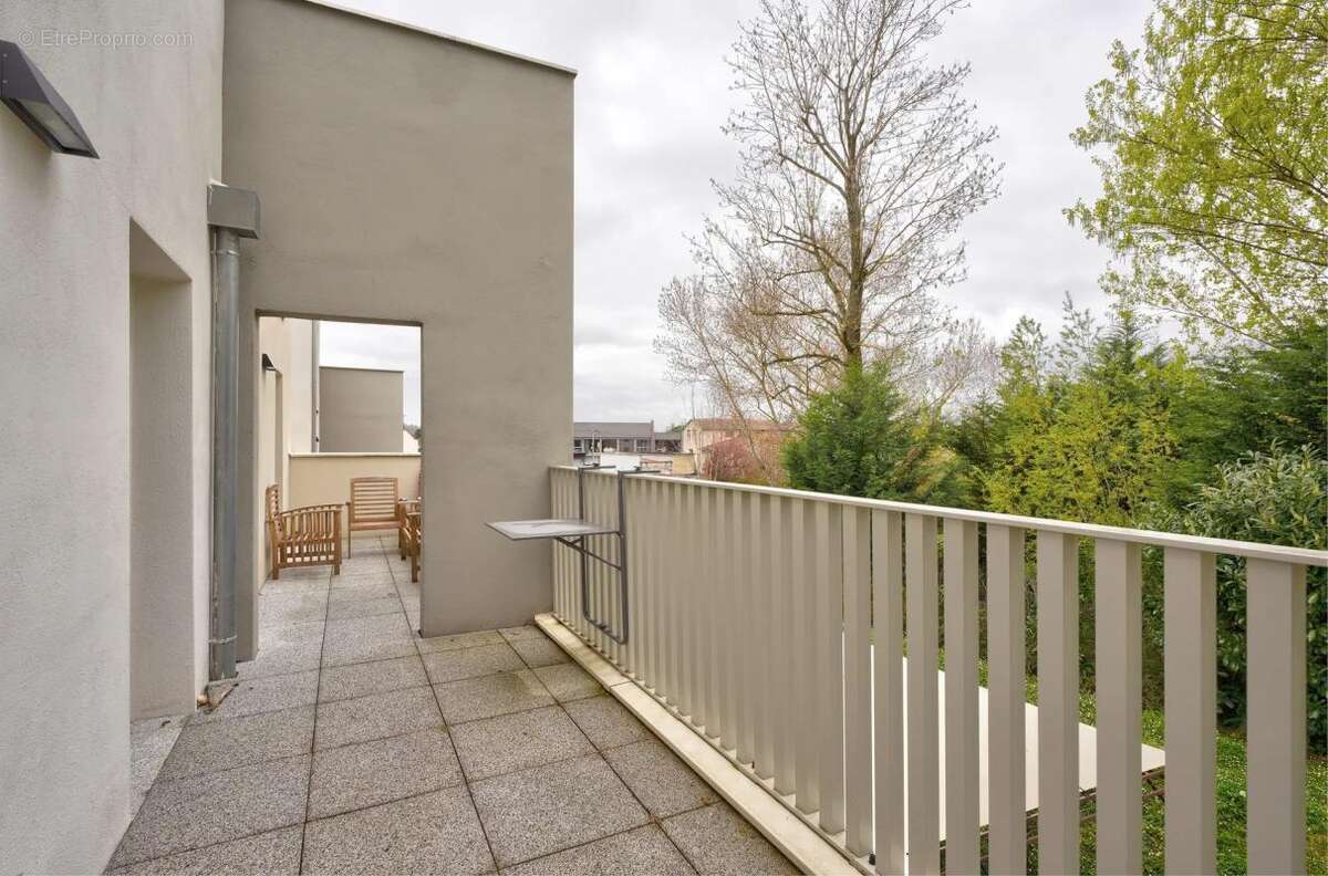 Appartement à CRAPONNE