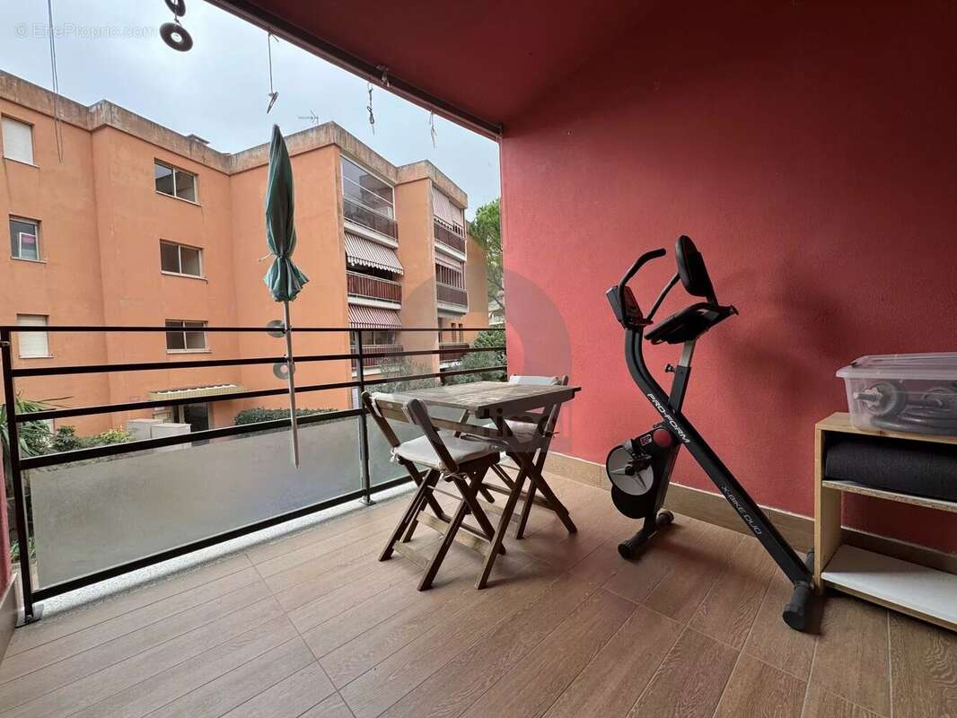 Appartement à ROQUEBRUNE-CAP-MARTIN