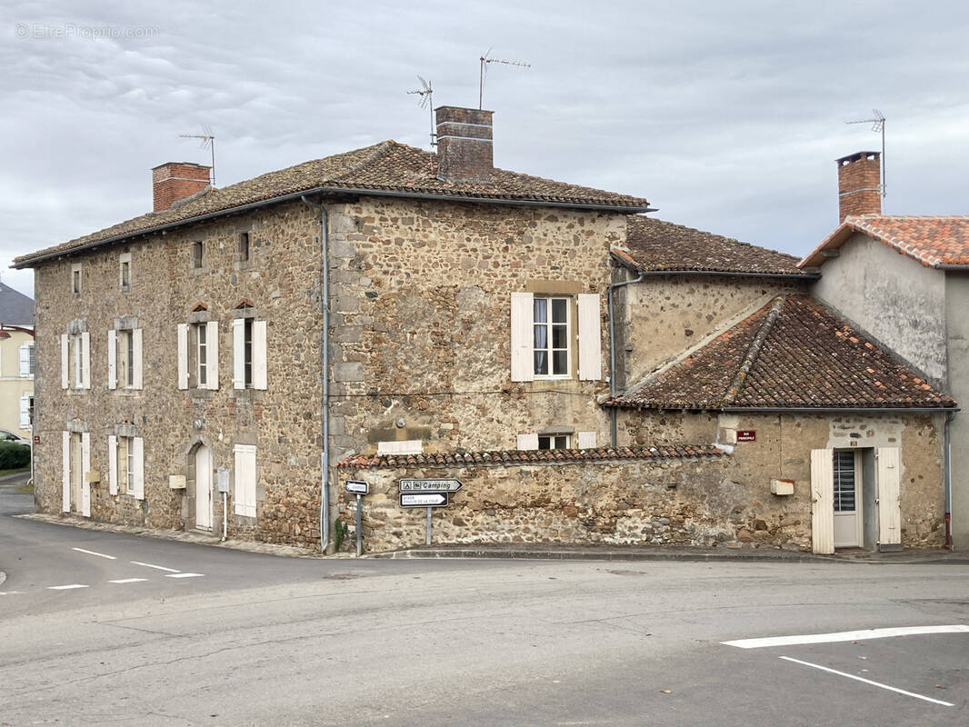 Appartement à SAINT-MAURICE-DES-LIONS