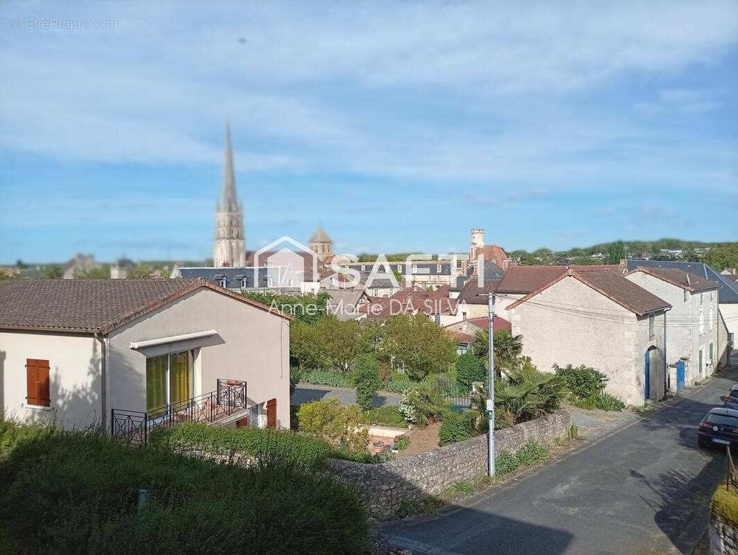 Photo 1 - Maison à SAINT-SAVIN