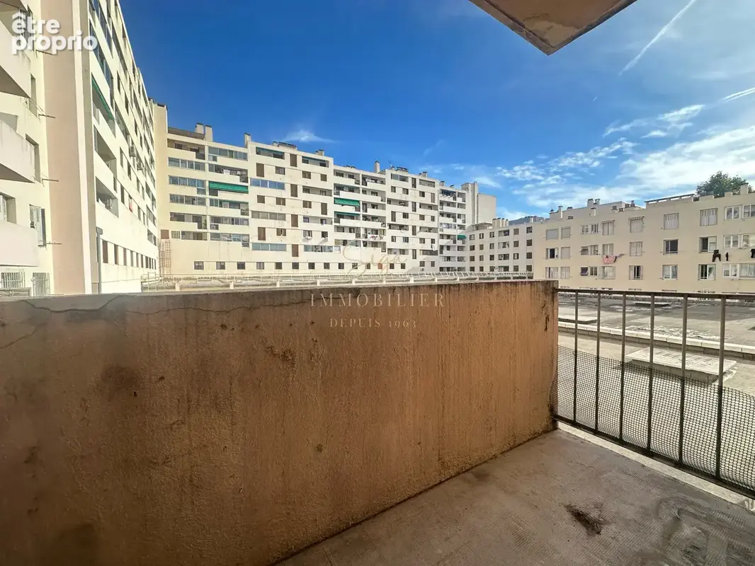 T4/5 77 m2 à rénover avec 2 balcons   marseille 4ᵉ - photo 5