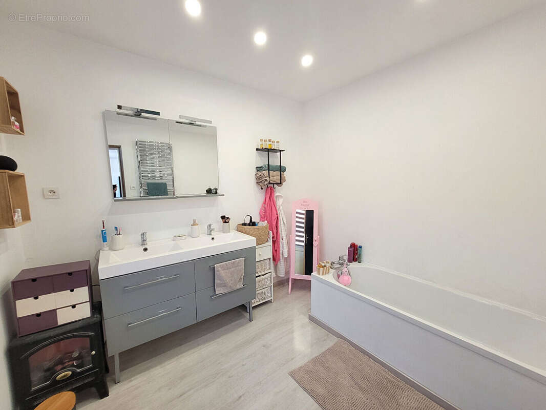 Maison à BIACHE-SAINT-VAAST