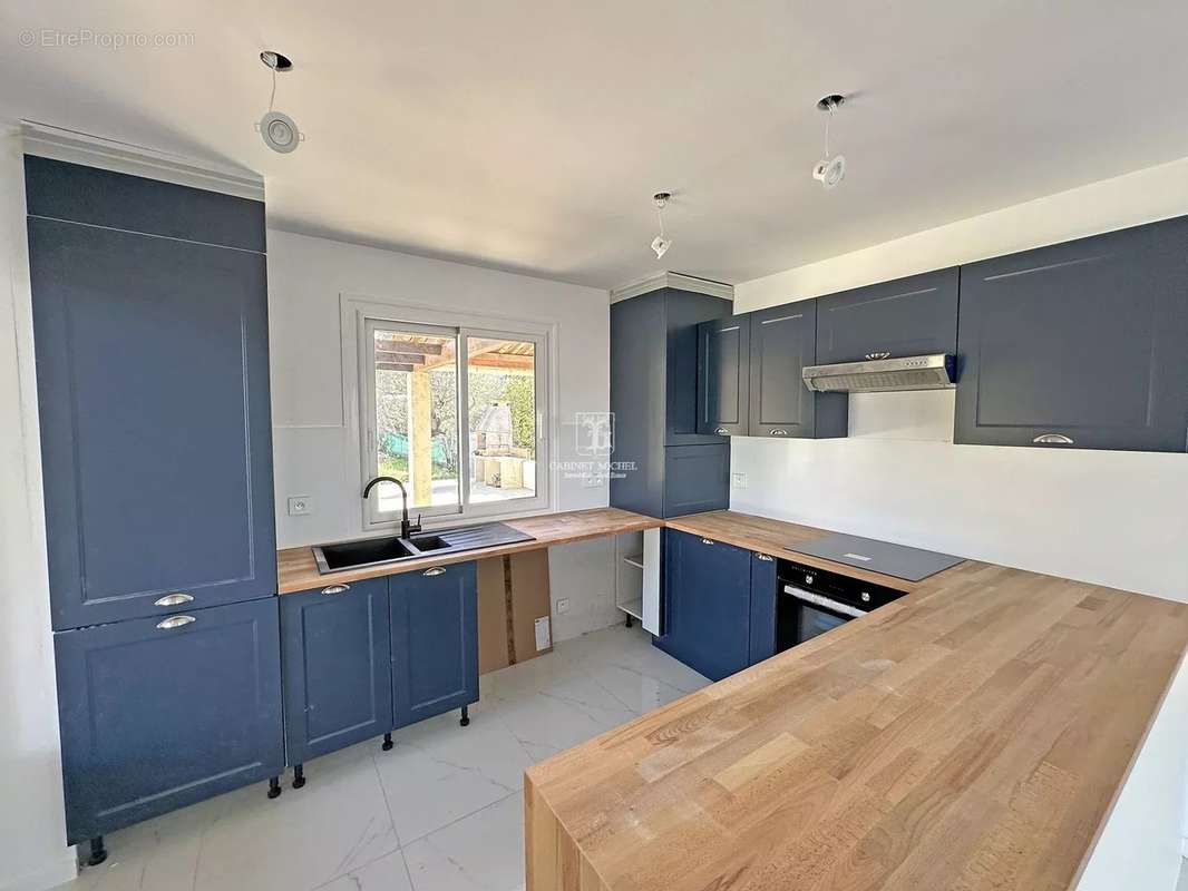 Appartement à VALBONNE