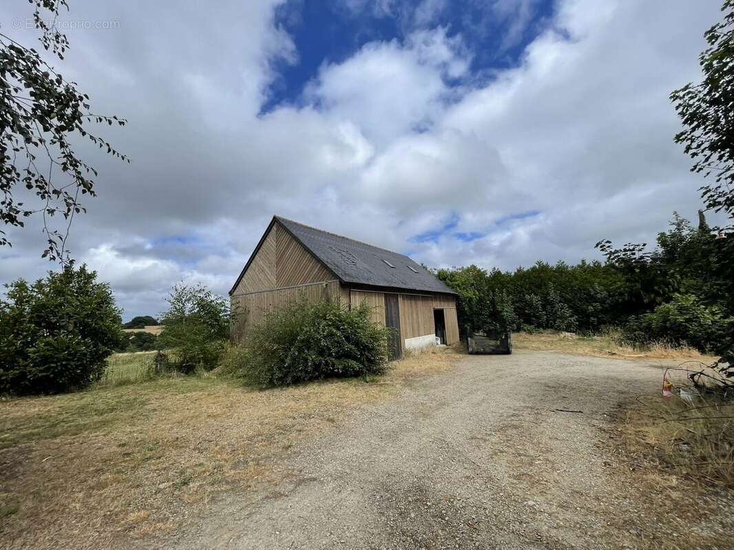 Maison 271 m² à Mayenne  - photo 4