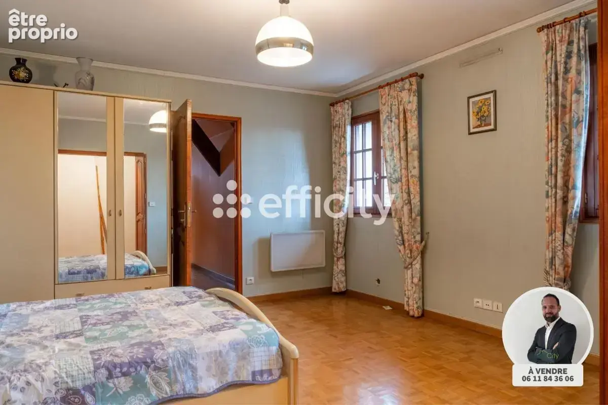 Maison 6 pièces 265 m² à vendre à Villeneuve-Le-Roi (94290) - photo 10