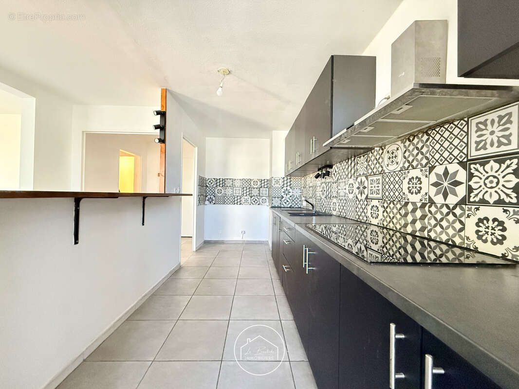 Appartement à MARSEILLE-11E