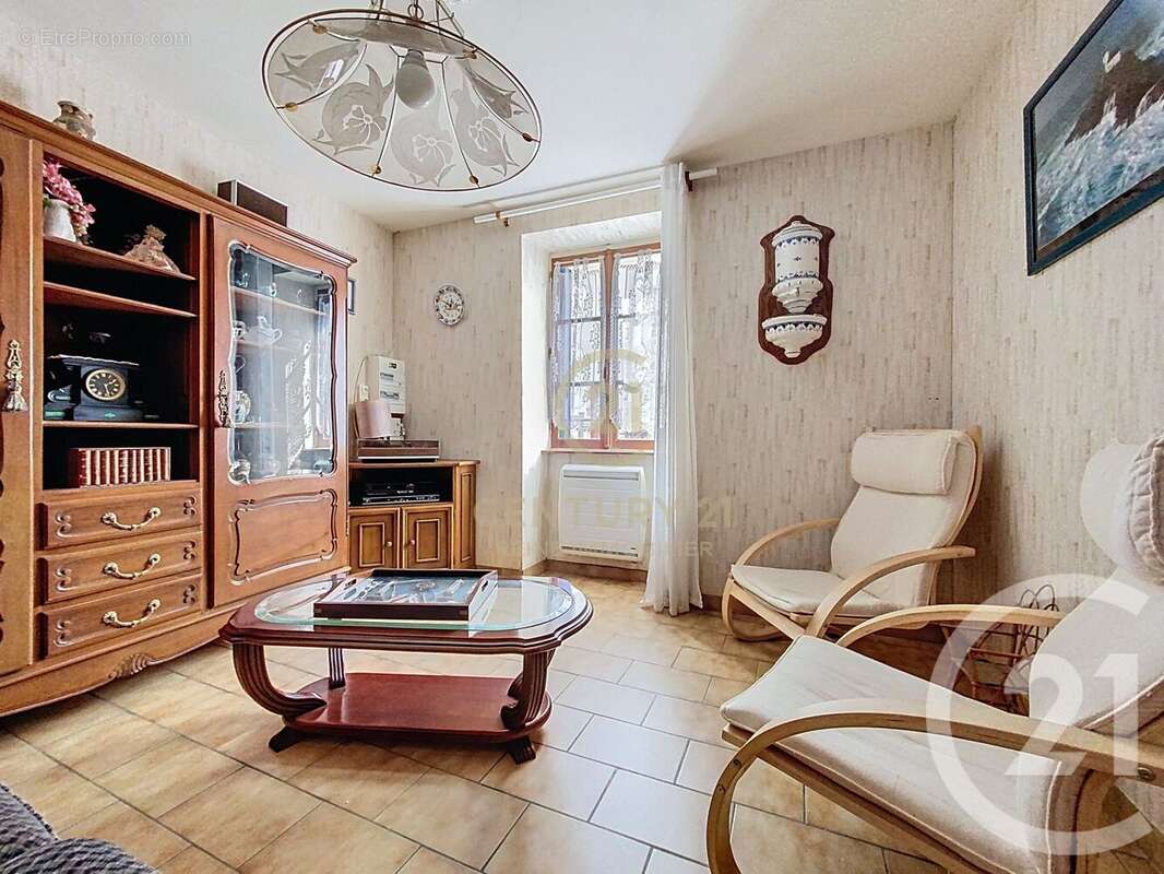 Maison à LE POULIGUEN