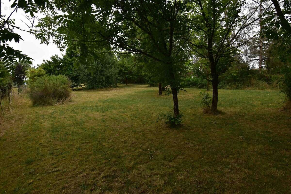 Terrain à PERIGUEUX